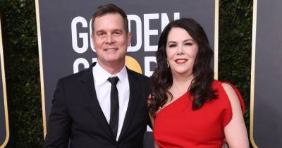Lauren Graham Reflects on ‘Difficult’ Readjustment to Home Life With Peter Krause After 5 Months Apart - www.usmagazine.com