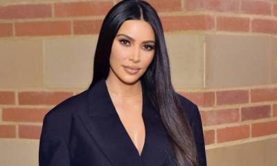 Kim Kardashian channels Victoria Beckham in the chicest off duty look - hellomagazine.com - New York