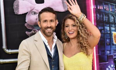 Ryan Reynolds shares hilarious Mother’s Day tribute to Blake Lively - us.hola.com