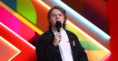 Brit Awards 2021: Lewis Capaldi’s sweary speech divides fans as he’s muted while presenting award - www.ok.co.uk - Scotland