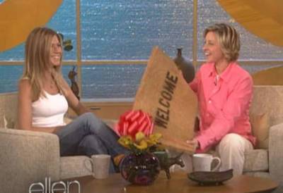 The Ellen DeGeneres Show: Revisiting host’s first-ever on-set interview with Jennifer Aniston - www.msn.com