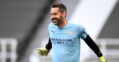 'Guard of honour': Man City fans react to Scott Carson debut against Newcastle United - www.manchestereveningnews.co.uk - USA - Manchester
