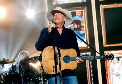 Alan Jackson Opens Up About Son-In-Law’s Tragic Death: ‘It Was Tough Losing Him So Suddenly’ - etcanada.com