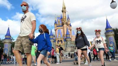 Florida's amusement parks loosen pandemic mask requirements - abcnews.go.com - Florida