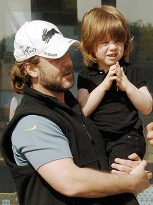 Russell Crowe Family: See Pictures Of His Ex-Wife Two Look-Alike Sons Close - hollywoodlife.com