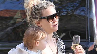 Kate Hudson Mini-Me Daughter Rani Rose, 2, Are So Cute Twinning In Sunglasses – Pic - hollywoodlife.com