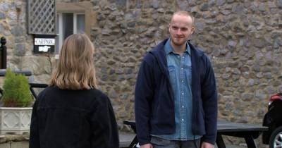 Emmerdale fans recognise sleazy newbie Max after fiery row with Aaron Dingle - www.ok.co.uk