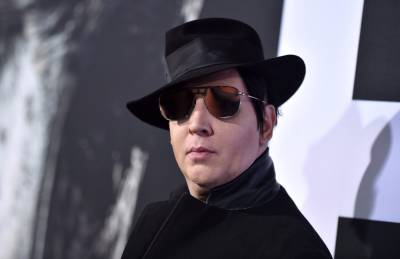 Arrest Warrant Issued For Marilyn Manson For Spitting On Female Videographer During 2019 Concert - etcanada.com - state New Hampshire