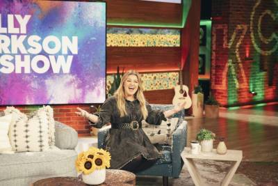 Kelly Clarkson Talk Show to Move into Ellen DeGeneres’ Time Slots on NBC Stations - variety.com - New York - Los Angeles - Chicago