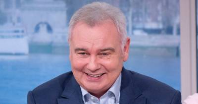 Eamonn Holmes says recovery is like 'learning to walk again' after crippling leg nerve damage - www.dailyrecord.co.uk
