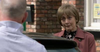 Corrie fans wonder if Elaine's exit is for good as they gush over 'precious' moment - www.manchestereveningnews.co.uk - Britain