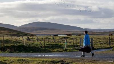 On a Scottish isle, 'Limbo' breaks the refugee movie mold - abcnews.go.com - Scotland