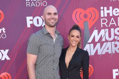 Jana Kramer Gets Candid About Split From Mike Caussin: ‘It’s Not F**king Fair’ - etcanada.com