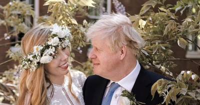 Inside Boris Johnson and Carrie Symonds' wedding, from dress details to first dance - www.ok.co.uk - Greece