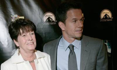 Mark Wahlberg honors his late mom Alma for her 79th birthday - us.hola.com