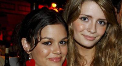 Rachel Bilson Reacts to Mischa Barton's Bombshell Interview Over Why She Left 'The O.C.' - www.justjared.com