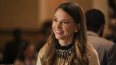 'Younger' Series Finale: Hope for Liza and [SPOILER]? Sutton Foster on That Final Scene (Exclusive) - www.etonline.com