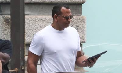 Are Alex Rodriguez and Katie Holmes dating? - us.hola.com - New York