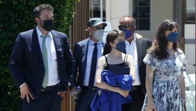 Ben Affleck Ex Jennifer Garner Reunite For Daughter’s Graduation After Steamy J.Lo Date - hollywoodlife.com - Santa Monica
