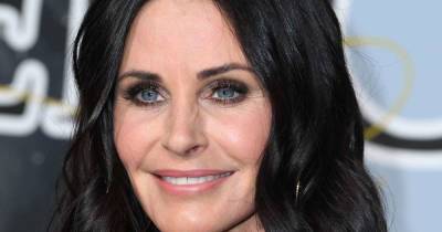 Courteney Cox Shares Rare Pic of Her Daughter and They Look so Alike - www.msn.com