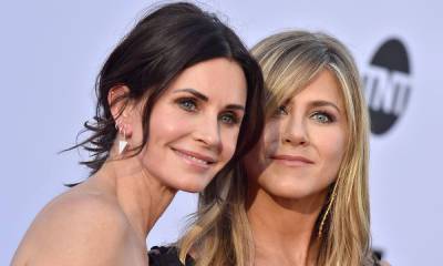 Jennifer Aniston shares candid snap with 'ridiculously special' friend Courteney Cox for this special reason - hellomagazine.com - county Pitt