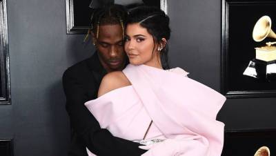 Kylie Jenner Travis Scott Nearly Kiss In Father’s Day Tribute Pic As She Says She’s ‘Blessed’ To Have Him - hollywoodlife.com