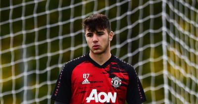 Young Manchester United goalkeeper puts in extra training to help development - www.manchestereveningnews.co.uk - county Young
