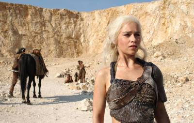 Emilia Clarke on ‘Game of Thrones’ ending: “I see it with only peace” - www.nme.com