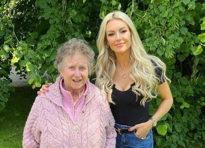 Rosanna Davison shares adorable snaps to celebrate her gran’s 95th birthday - evoke.ie