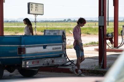 Timothée Chalamet & Taylor Russell Appear In First Look At Luca Guadagnino’s ‘Bones And All’ - theplaylist.net