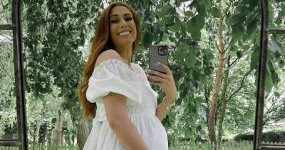 Stacey Solomon 'feels so grateful' as she shows off blossoming baby bump - www.ok.co.uk