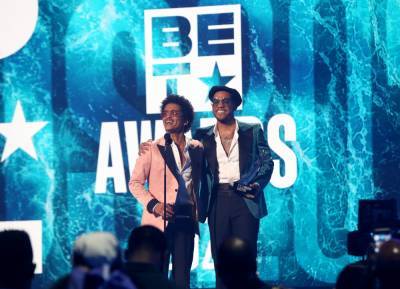 Silk Sonic Brings The House Down At 2021 BET Awards With ‘Leave The Door Open’ Performance And Special Encore - etcanada.com - Los Angeles