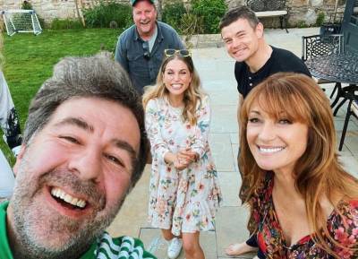 Jane Seymour gushes about Brian O’Driscoll’s cooking at BBQ with Amy Huberman - evoke.ie