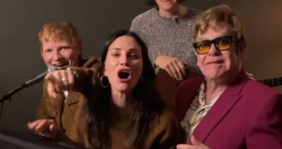 Courteney Cox Recruits Ed Sheeran, Elton John, & More for 'Tony Danza' Performance for Lisa Kudrow - Watch! - www.justjared.com