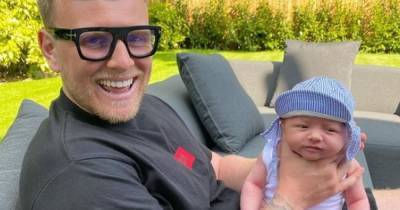 TOWIE’s Tommy Mallet furious as troll falsely accuses him of strangling his new baby - www.ok.co.uk