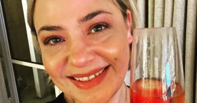 Lisa Armstrong ‘too happy to care what Ant McPartlin is doing’ as he marries new girlfriend - www.ok.co.uk