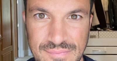 Peter Andre sends fans wild as he goes naked from the waist down in new selfie - www.ok.co.uk