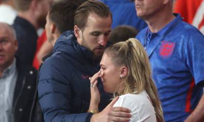 Harry Kane comforts heartbroken wife Katie after she bursts into tears over England's Euro loss - hellomagazine.com - Italy