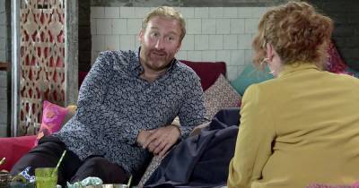 Who is Corrie's Phil actor Jamie Kenna? Fiz's new love interest is Hollywood star - www.manchestereveningnews.co.uk