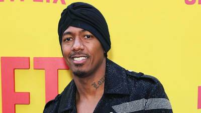 Nick Cannon Kisses His Newborn Twins With Mom Abby De La Rosa 1 Month After Surprise Birth — Photos - hollywoodlife.com