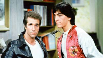 Henry Winkler Calls Out ‘Happy Days’ Co-Star Scott Baio For Mocking COVID With Meme - hollywoodlife.com - Texas