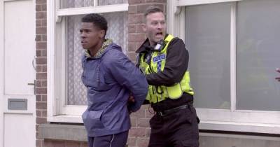 Corrie's Michael and James Bailey become victims of unprovoked racist attack - www.manchestereveningnews.co.uk