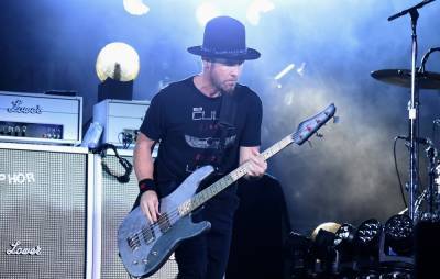 Pearl Jam’s Jeff Ament says he’s uncomfortable with playing indoor gigs - www.nme.com