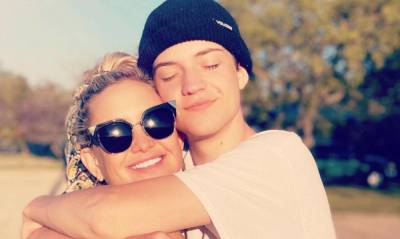 Kate Hudson's teenage son pays incredibly rare tribute to famous dad - hellomagazine.com - Greece