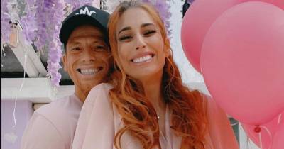 Joe Swash cooks Stacey Solomon 'special breakfast' as two prep for daughter's arrival - www.ok.co.uk