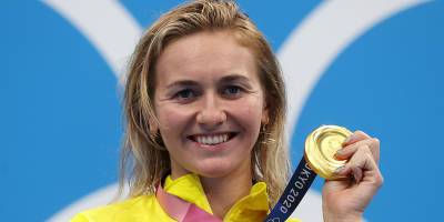 Team Australia's Ariarne Titmus Swim Coach Goes Wild After She Wins Gold In 400m Freestyle - www.justjared.com - Australia - USA - Japan