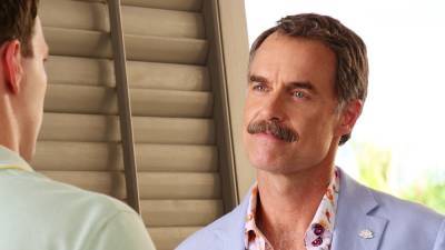 Murray Bartlett Talks Scene-Stealing 'White Lotus' Role and Facing Off With Jake Lacy (Exclusive) - www.etonline.com - Australia - county Murray