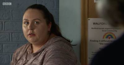 EastEnders fans worry for pregnant Bernie Taylor as she continues to take diet pills - www.ok.co.uk