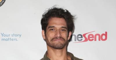 Tyler Posey comes out 'under the queer umbrella' - www.wonderwall.com - county Posey