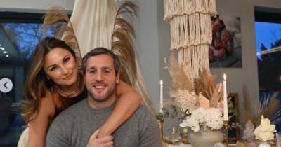 Recreate Sam Faiers and Paul Knightley’s home cinema date night with our easy guide - www.ok.co.uk